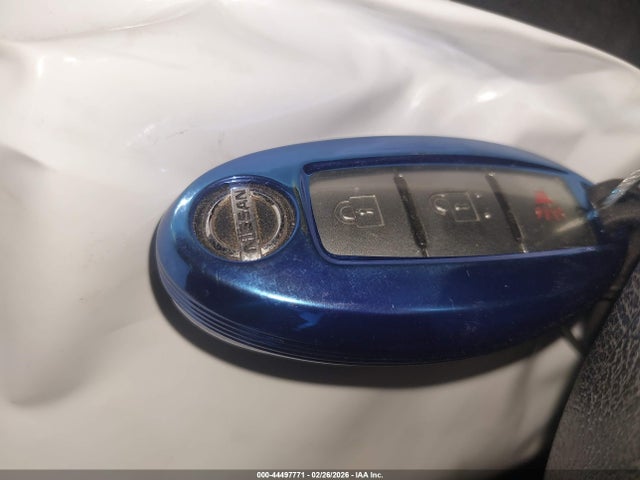 JN1BJ1CR1KW332456 Nissan Rogue Sport Sv