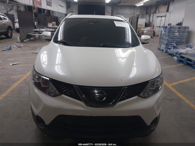 JN1BJ1CR1KW332456 Nissan Rogue Sport Sv