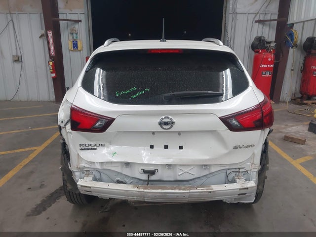 JN1BJ1CR1KW332456 Nissan Rogue Sport Sv