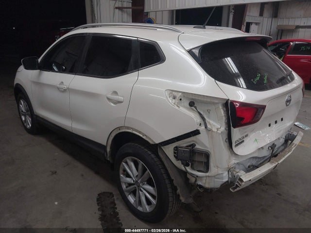JN1BJ1CR1KW332456 Nissan Rogue Sport Sv