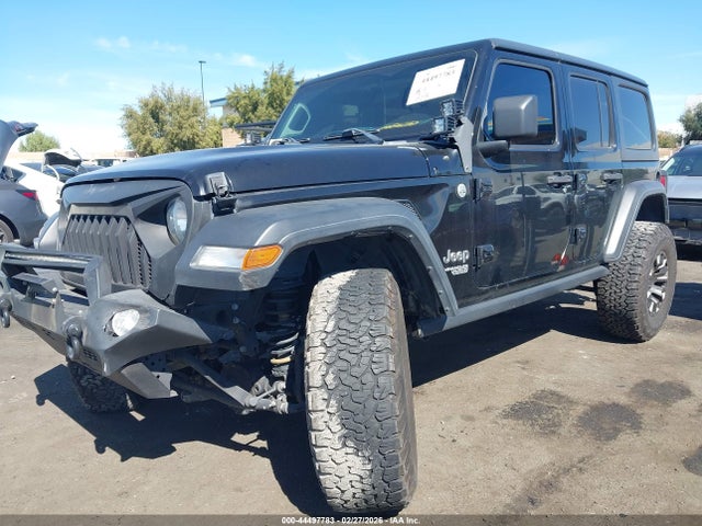 1C4HJXDNXKW682836 Jeep Wrangler Unlimited Sport S 4x4