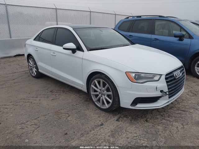 2015 AUDI A3 WAUBFGFF4F1012468 Photo 0