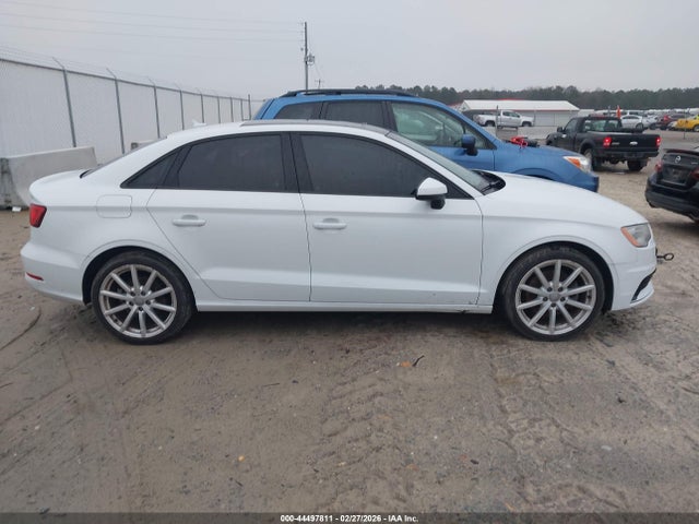 44497811 :رقم المزاد ، WAUBFGFF4F1012468 vin ، 2015 Audi A3 2.0t Premium مزاد بيع