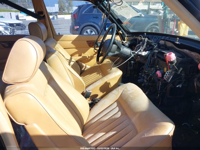 1988 MERCEDES-BENZ 560 WDBCA39D6JA366377 Photo 4