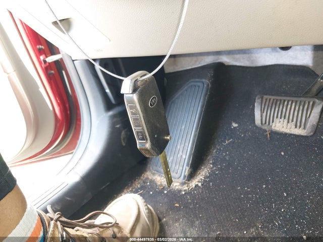 KNDJ23AU6M7756933 KIA SOUL LX