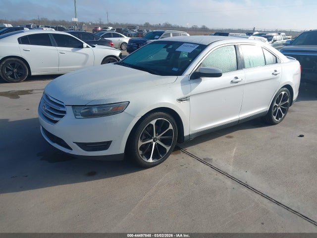Ford TAURUS SEL 2014 1FAHP2E83EG129251 Image 2