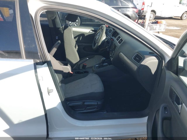 3VW2B7AJ8HM347584 Volkswagen Jetta 1.4t S
