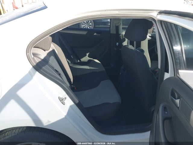 3VW2B7AJ8HM347584 Volkswagen Jetta 1.4t S