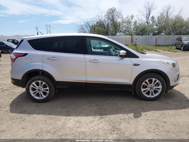 1FMCU9GD4HUE50202 Ford ESCAPE SE