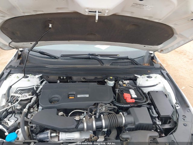44497928 :رقم المزاد ، 1HGCV2F92JA053103 vin ، 2018 Honda Accord Touring 2.0t مزاد بيع