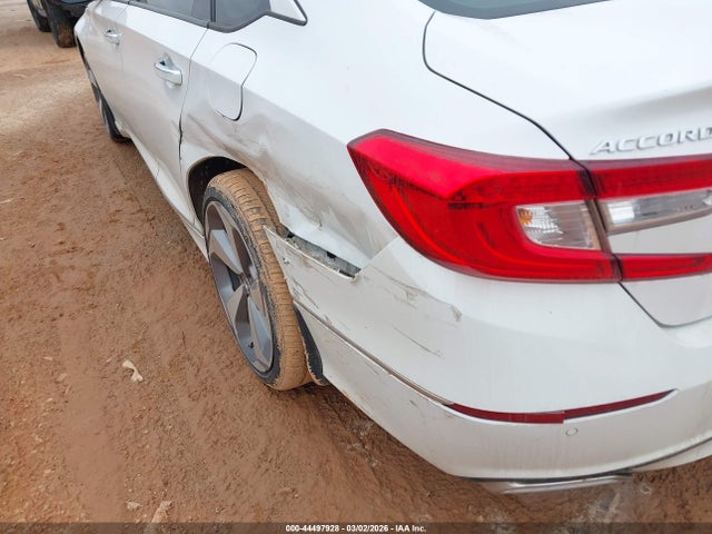 44497928 :رقم المزاد ، 1HGCV2F92JA053103 vin ، 2018 Honda Accord Touring 2.0t مزاد بيع