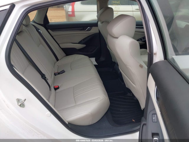 44497928 :رقم المزاد ، 1HGCV2F92JA053103 vin ، 2018 Honda Accord Touring 2.0t مزاد بيع