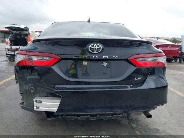 44497950 :رقم المزاد ، 4T1C11AKXPU161745 vin ، 2023 Toyota Camry Le مزاد بيع