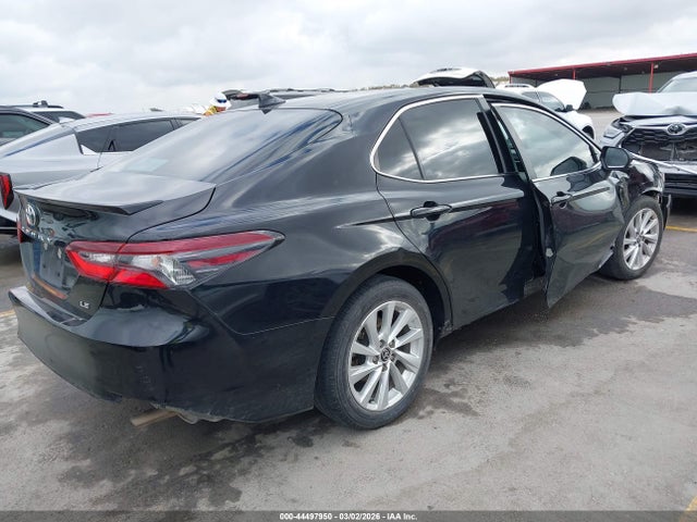 44497950 :رقم المزاد ، 4T1C11AKXPU161745 vin ، 2023 Toyota Camry Le مزاد بيع