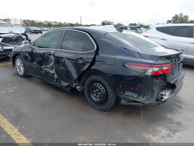 44497950 :رقم المزاد ، 4T1C11AKXPU161745 vin ، 2023 Toyota Camry Le مزاد بيع