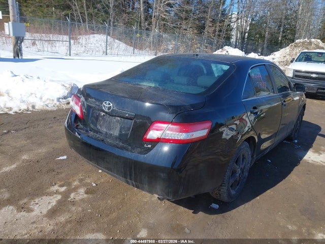 44497988 :رقم المزاد ، 4T4BF3EKXBR171273 vin ، 2011 Toyota Camry Le مزاد بيع