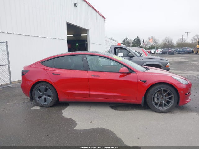 2022 Tesla Model 3 Long Range Dual Motor All-wheel Drive მანქანა იყიდება აუქციონზე, vin: 5YJ3E1EB7NF264632, აუქციონის ნომერი: 44497991