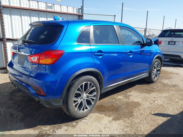 2018 MITSUBISHI OUTLANDER SPORT JA4AP3AW3JU021708 Photo 3