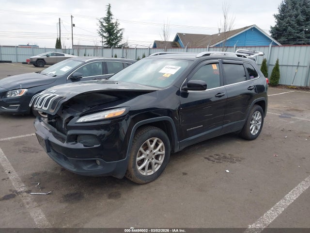 44498002 :رقم المزاد ، 1C4PJMCS5HW538668 vin ، 2017 Jeep Cherokee Latitude 4x4 مزاد بيع