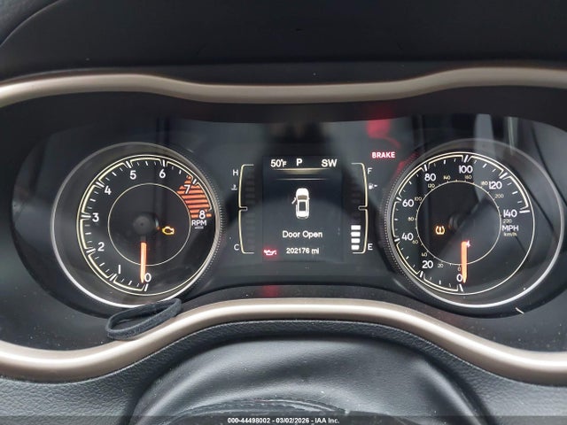 44498002 :رقم المزاد ، 1C4PJMCS5HW538668 vin ، 2017 Jeep Cherokee Latitude 4x4 مزاد بيع