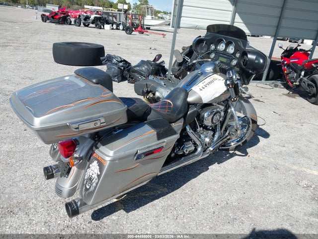 2009 HARLEY-DAVIDSON FLHX 1HD1KB4169Y677306 Photo 3