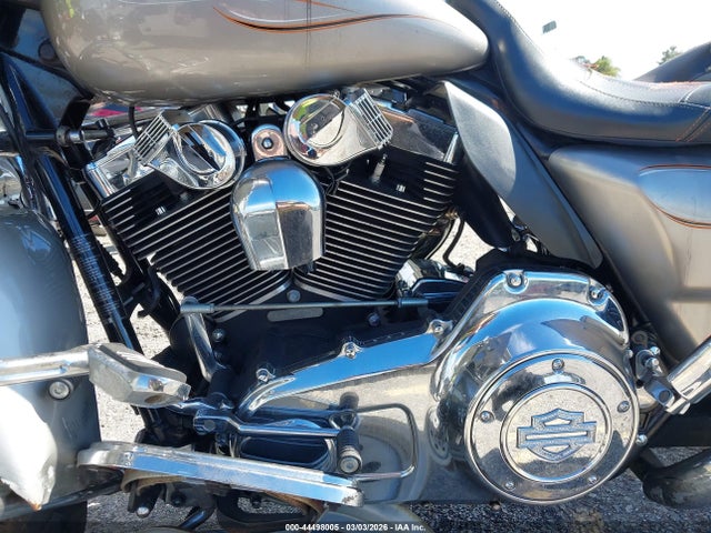 2009 HARLEY-DAVIDSON FLHX 1HD1KB4169Y677306 Photo 8