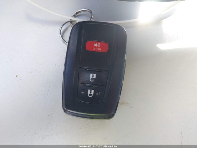 JTDKARFU5G3506727 Toyota Prius Three Touring