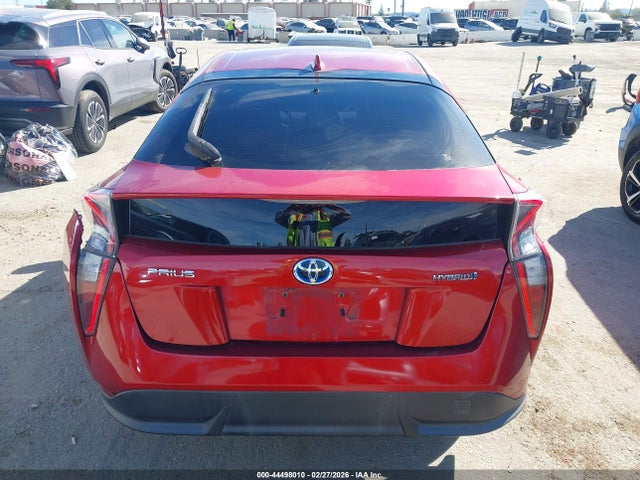 JTDKARFU5G3506727 Toyota Prius Three Touring