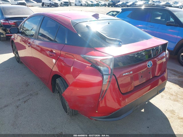 JTDKARFU5G3506727 Toyota Prius Three Touring