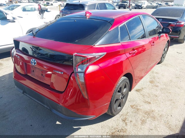 JTDKARFU5G3506727 Toyota Prius Three Touring