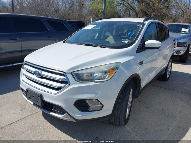 1FMCU0GD3JUA74495 Ford ESCAPE SE