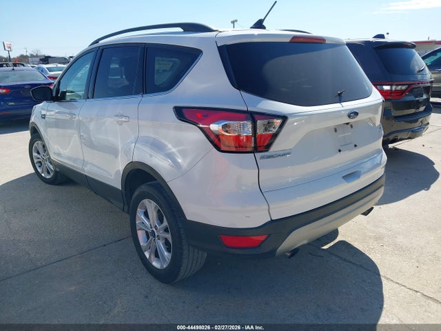 1FMCU0GD3JUA74495 Ford ESCAPE SE
