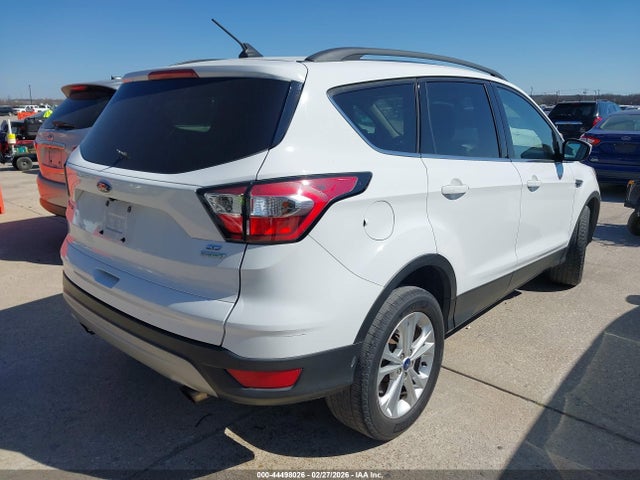 1FMCU0GD3JUA74495 Ford ESCAPE SE