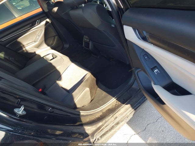 1HGCV1F11KA175411 Honda ACCORD LX