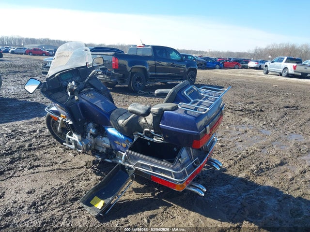1986 HONDA GL1200 1HFSC1424GA213609 Photo 2