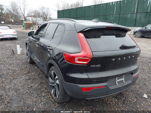 2024 VOLVO XC40 YV4L12UL6R2345770 Photo 2