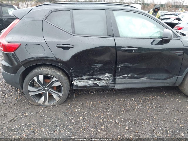 2024 VOLVO XC40 YV4L12UL6R2345770 Photo 5