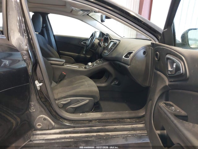 Chrysler 200 Limited 2016 1C3CCCAB5GN169342 Image 5