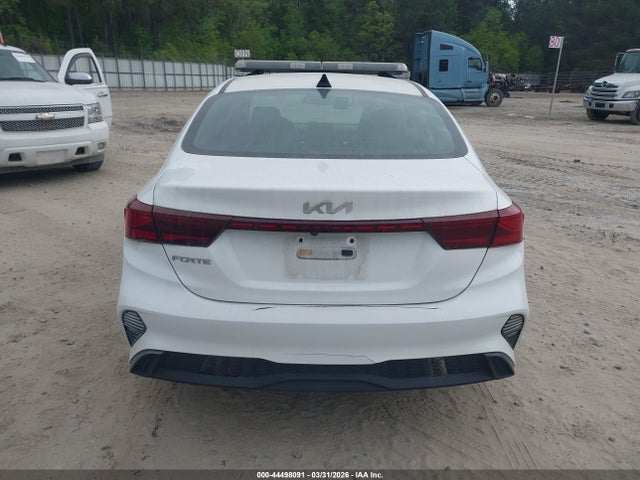 3KPF24AD3PE516500 KIA Forte Lxs