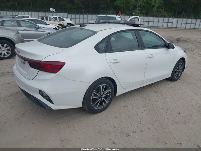 3KPF24AD3PE516500 KIA Forte Lxs
