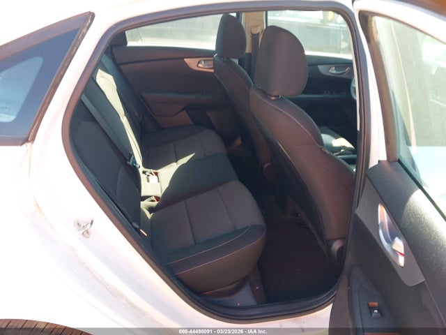 3KPF24AD3PE516500 KIA Forte Lxs
