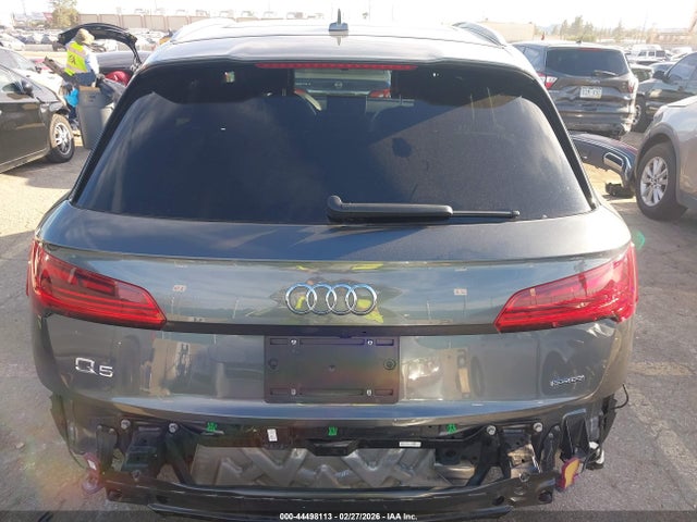 44498113 :رقم المزاد ، WA1E2AFYXM2041002 vin ، 2021 Audi Q5 Premium Plus 55 Tfsi E Quattro S Tronic مزاد بيع