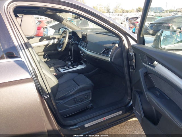 44498113 :رقم المزاد ، WA1E2AFYXM2041002 vin ، 2021 Audi Q5 Premium Plus 55 Tfsi E Quattro S Tronic مزاد بيع