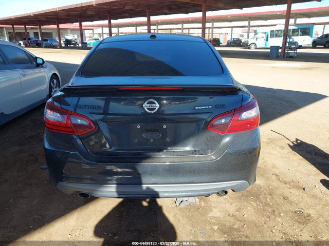 1N4AL3AP4JC264157 Nissan Altima 2.5 Sr