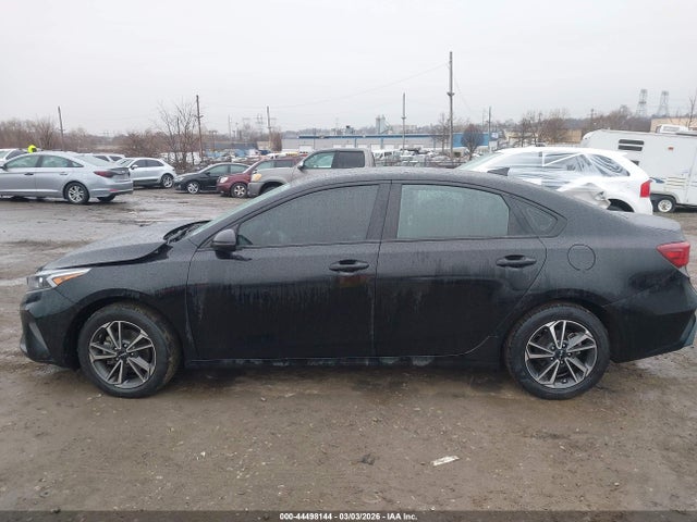 3KPF24AD4PE542667 KIA Forte Lxs