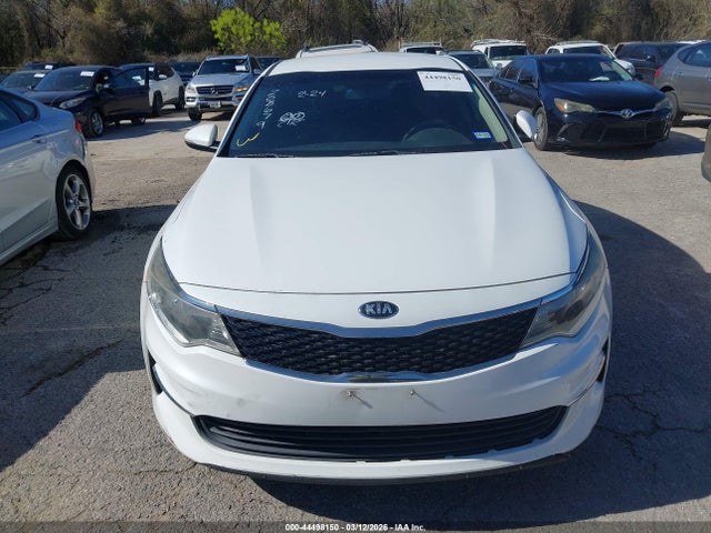 5XXGT4L31JG208679 KIA Optima Lx