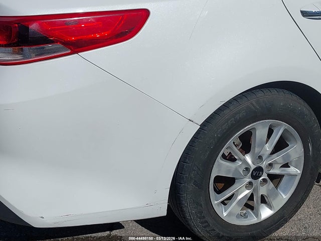 5XXGT4L31JG208679 KIA Optima Lx