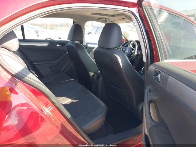 Продажа на аукционе авто 2017 Volkswagen Jetta 1.4t Se, vin: 3VWDB7AJ5HM283898, номер лота: 44498159