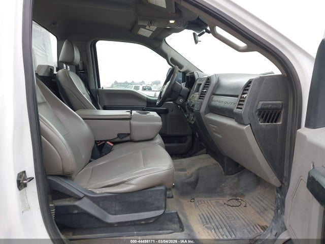 Ford F-450 Chassis Xl 2020 1FDUF4GT4LDA04780 Image 5