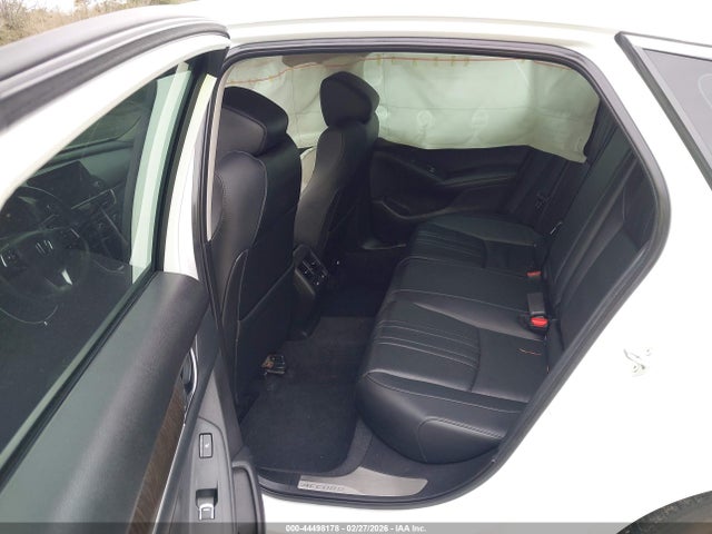 1HGCV2F90MA029242 Honda Accord Touring